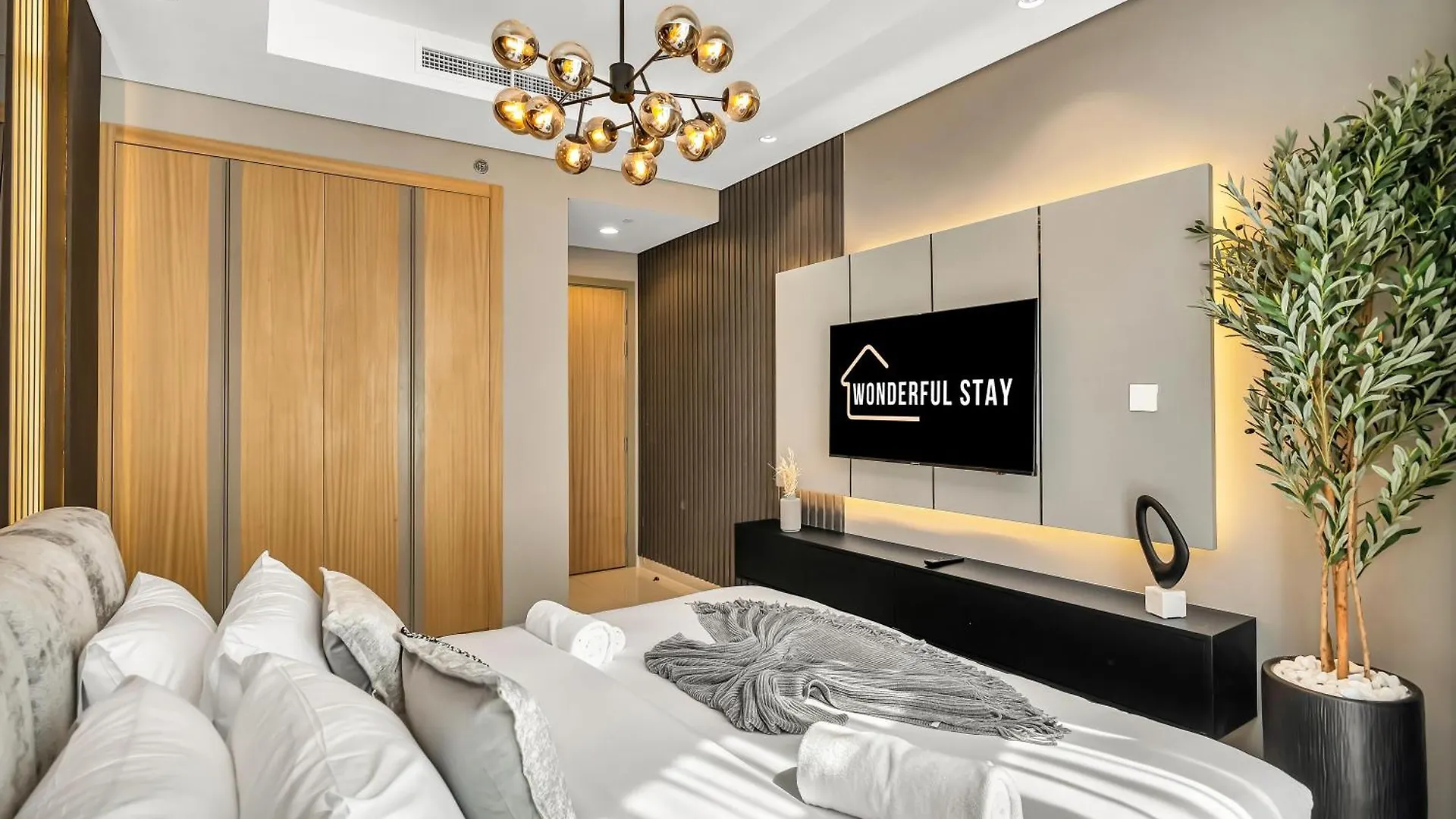 Wonderfulstay At Paramount - Highest Infinity Pool - Burj Khalifa View - Brand New Luxury Apartments Dubai United Arab Emirates