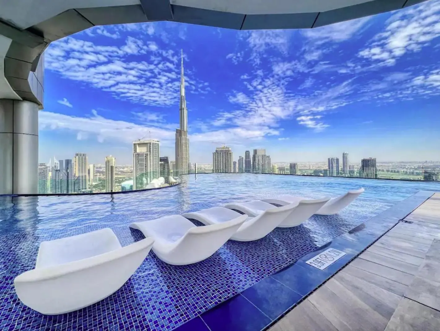 Wonderfulstay At Paramount - Highest Infinity Pool - Burj Khalifa View - Brand New Luxury Apartments contacts
