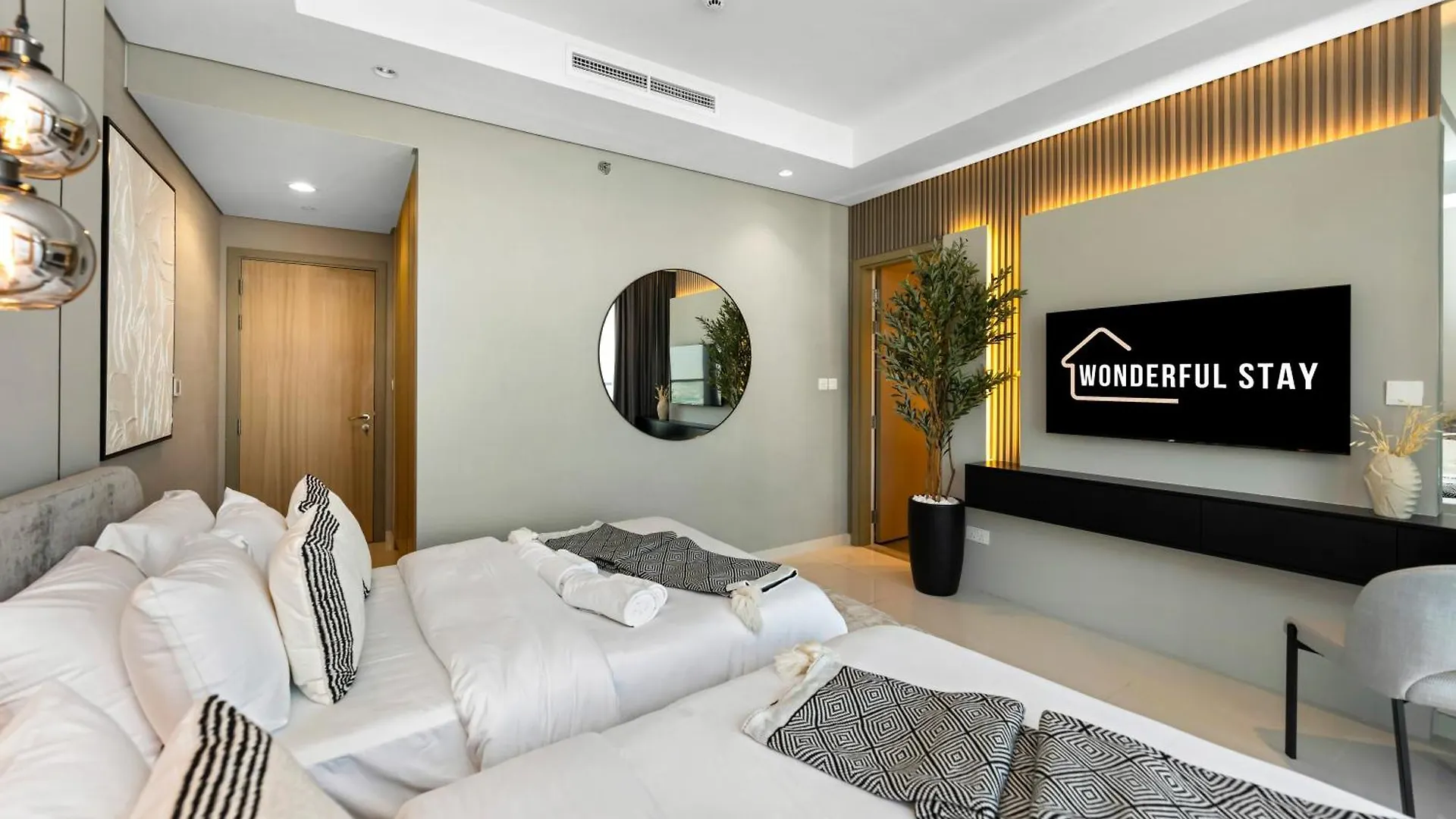 Wonderfulstay At Paramount - Highest Infinity Pool - Burj Khalifa View - Brand New Luxury Apartments Dubai 0*,