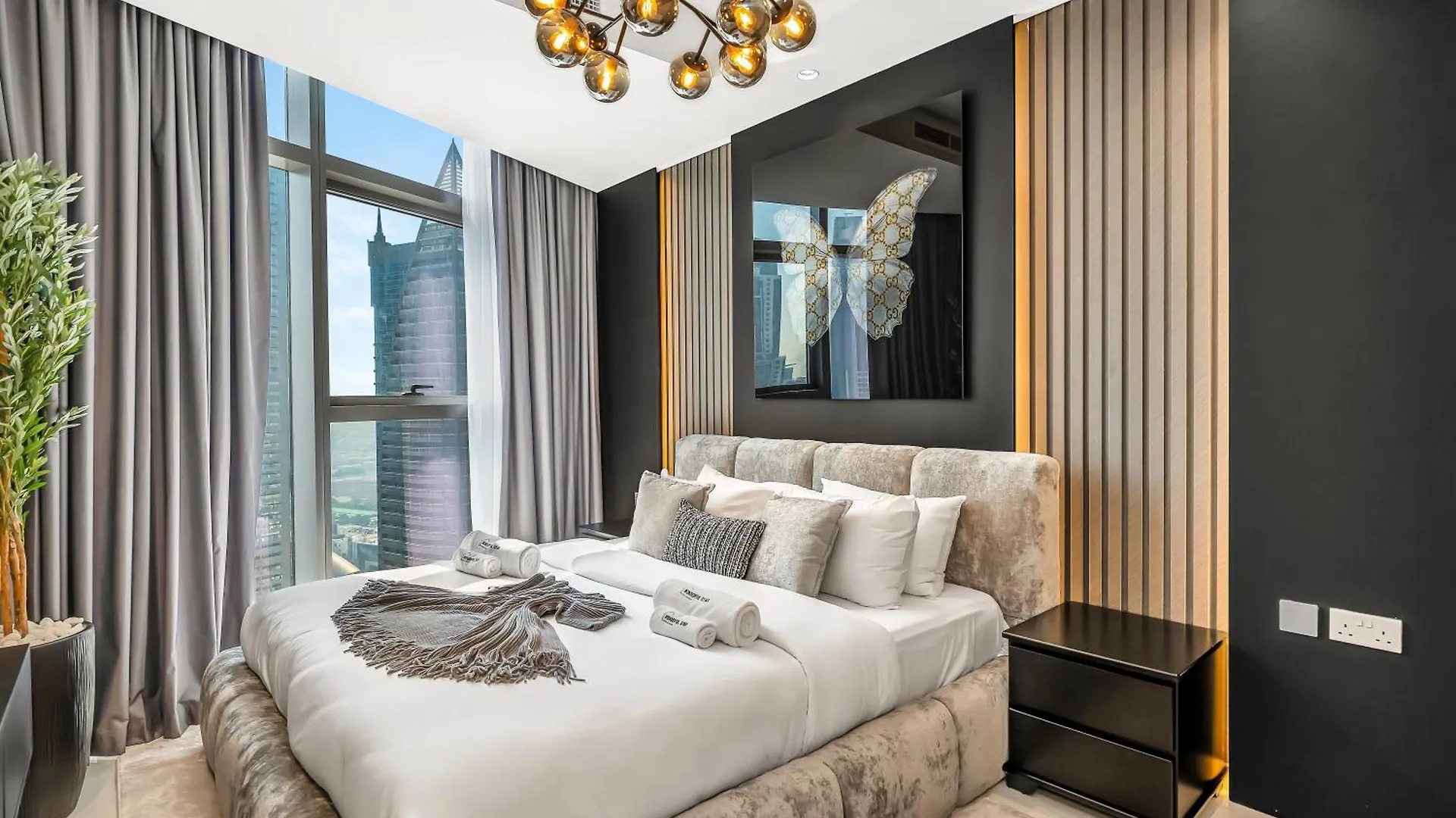 Wonderfulstay At Paramount - Highest Infinity Pool - Burj Khalifa View - Brand New Luxury Apartments Dubai 0*,  United Arab Emirates