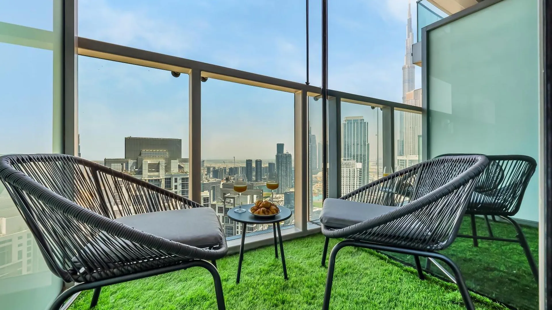 Wonderfulstay At Paramount - Highest Infinity Pool - Burj Khalifa View - Brand New Luxury Apartments Dubai United Arab Emirates
